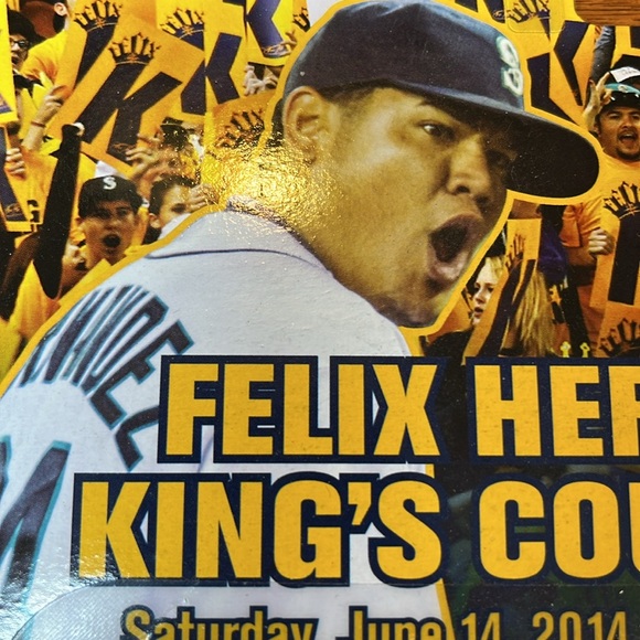 MLB | Seattle Mariners baseball Felix Hernandez train - Picture 2 of 5